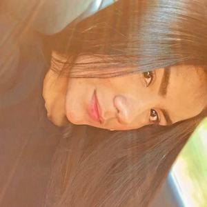 Meet your Posher, Valentina